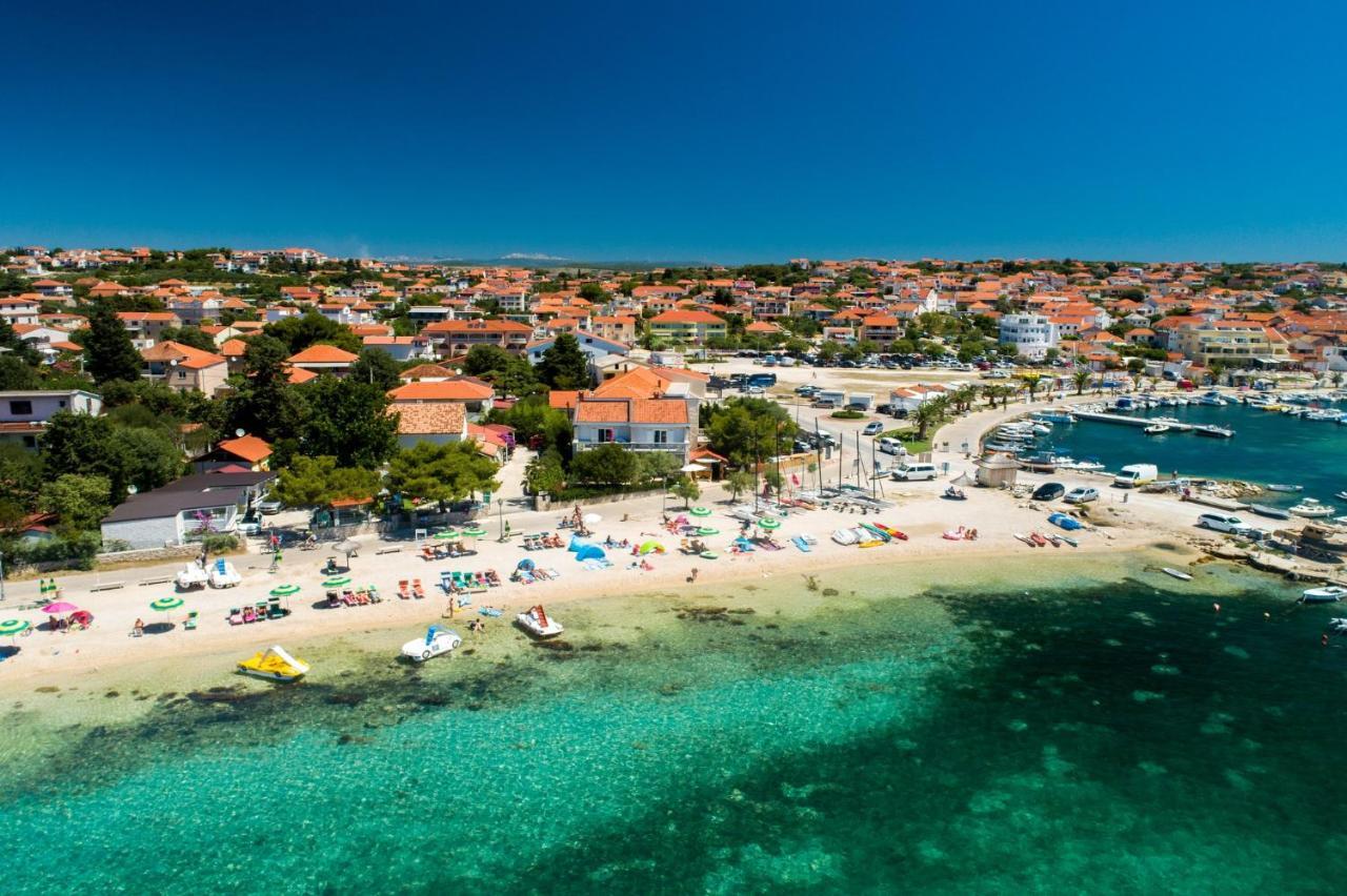 Apartmani Vilma Pakoštane Exterior foto