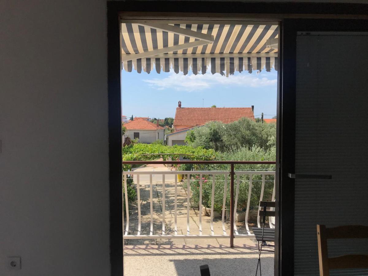 Apartmani Vilma Pakoštane Exterior foto