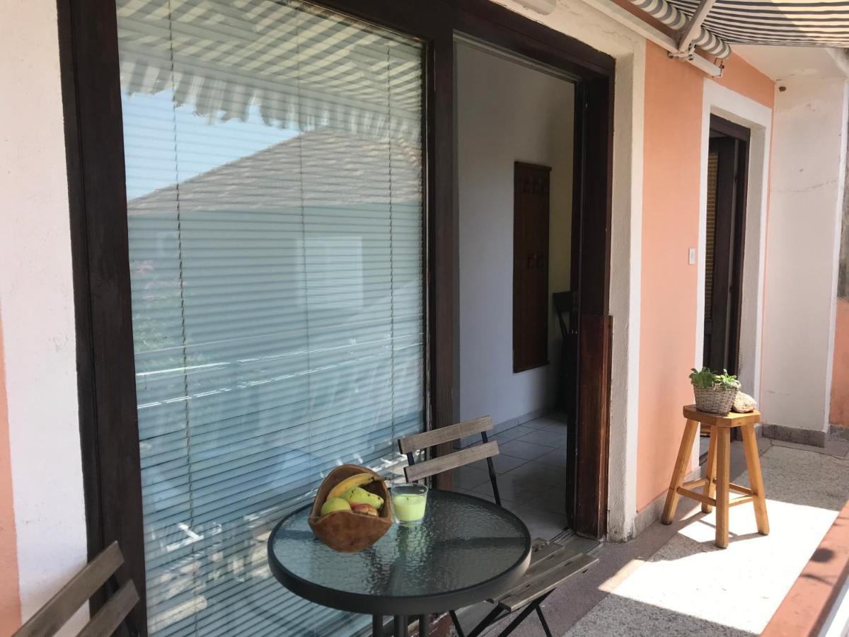 Apartmani Vilma Pakoštane Exterior foto