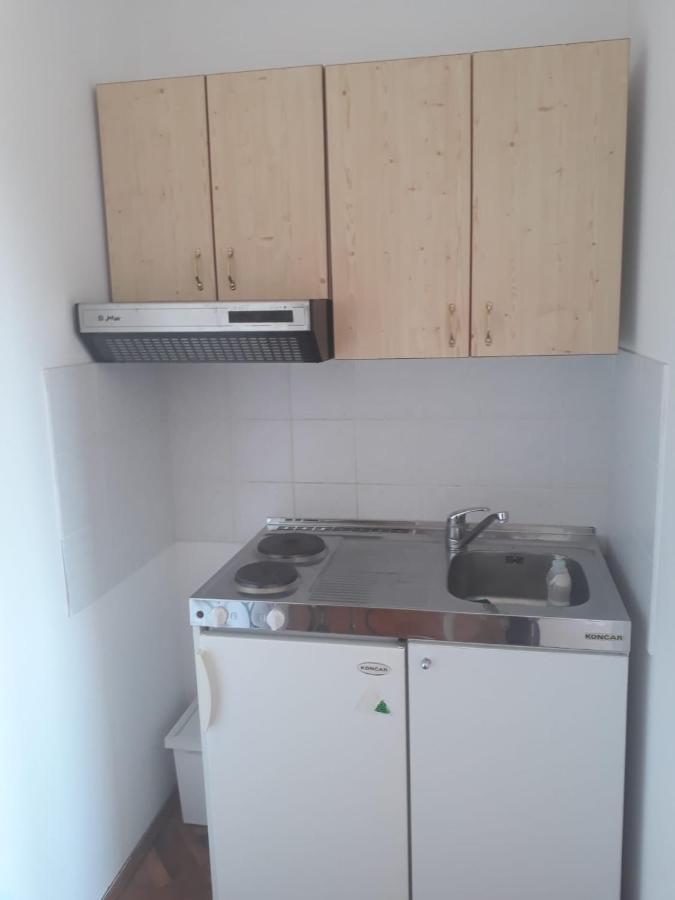 Apartmani Vilma Pakoštane Exterior foto