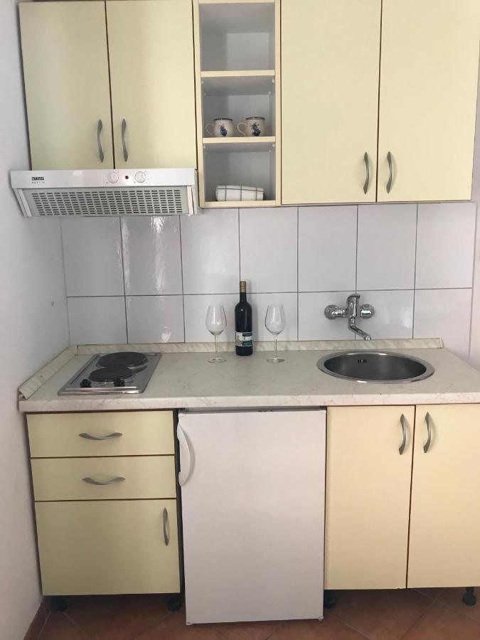 Apartmani Vilma Pakoštane Exterior foto