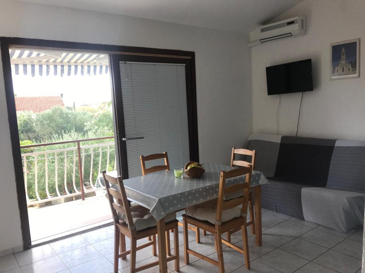 Apartmani Vilma Pakoštane Exterior foto